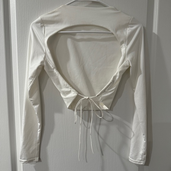 Adika White Crop Top - Picture 1 of 8